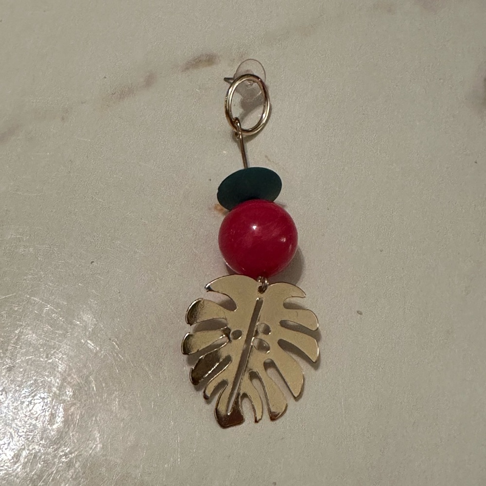 Statement earrings - Picture 2 of 3